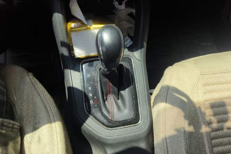 Used CHANGAN CS35 2017 1.6L Automatic Luxury Model Gear Lever