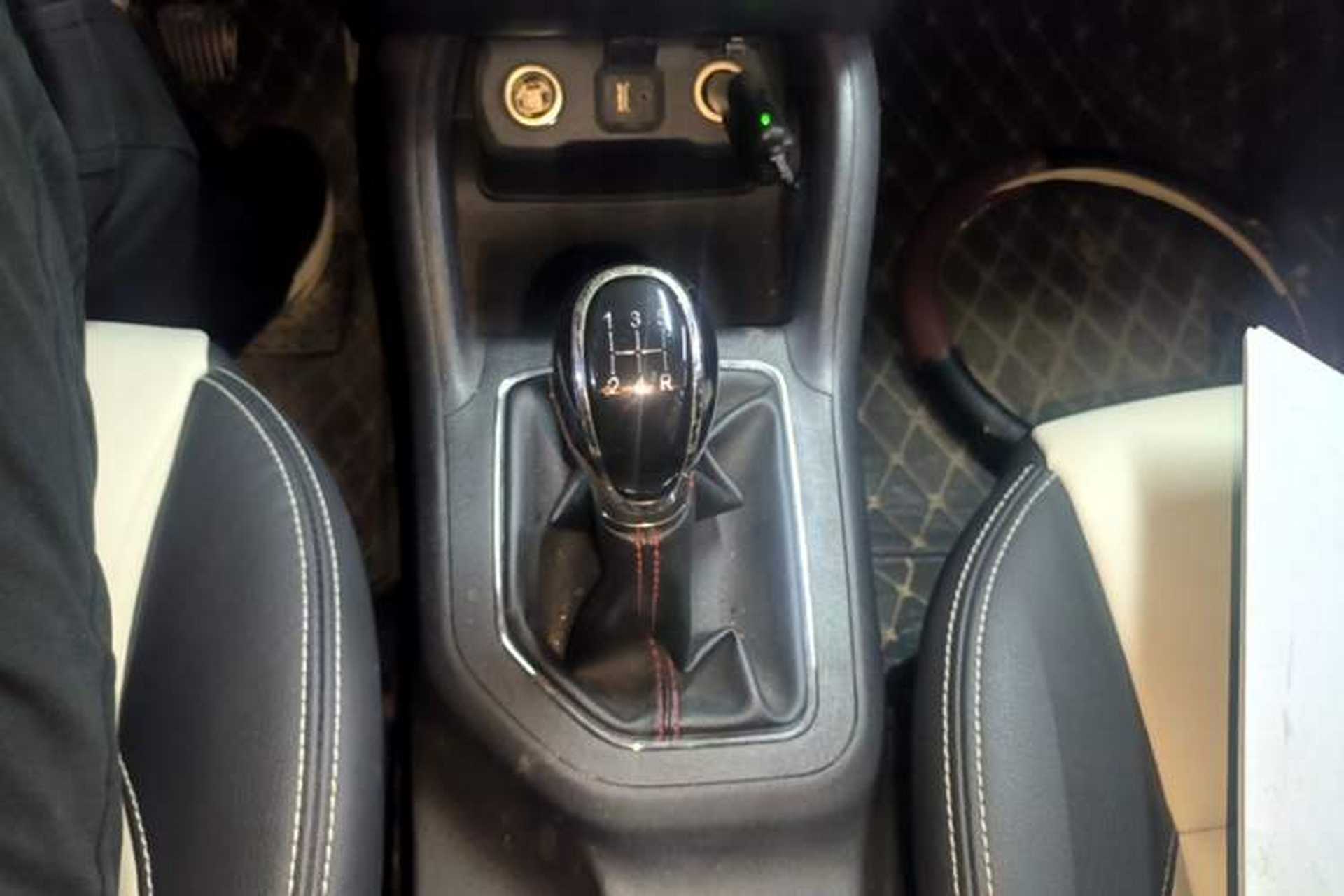 Used CHANGAN CS35 2017 1.6L Manual Luxury Model Gear Lever