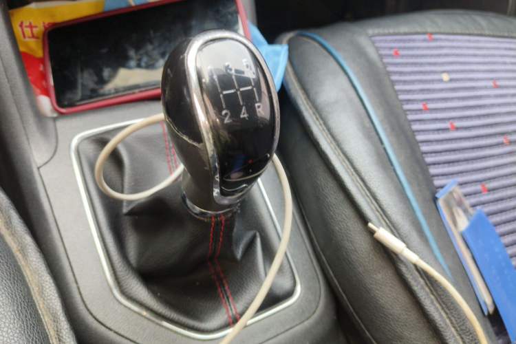 Used CHANGAN CS35 2017 1.6L Manual Luxury Model Gear Lever