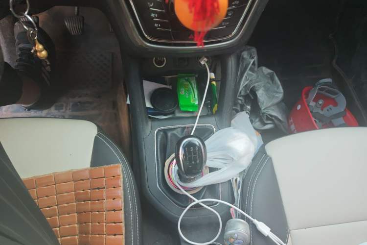 Used CHANGAN CS35 2017 1.6L Manual Luxury Model Gear Lever