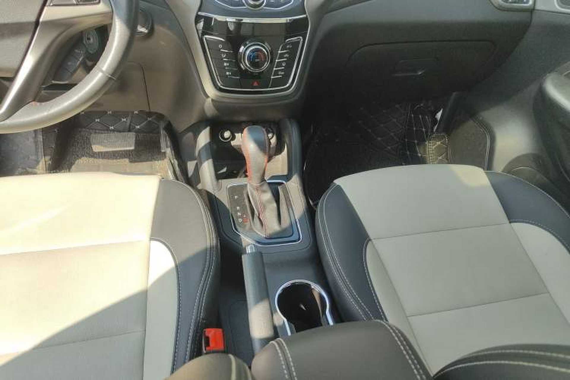 Used CHANGAN CS35 2017 1.6L Automatic Luxury Model Gear Lever