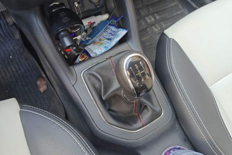 Used CHANGAN CS35 2017 1.6L Manual Luxury Model Gear Lever