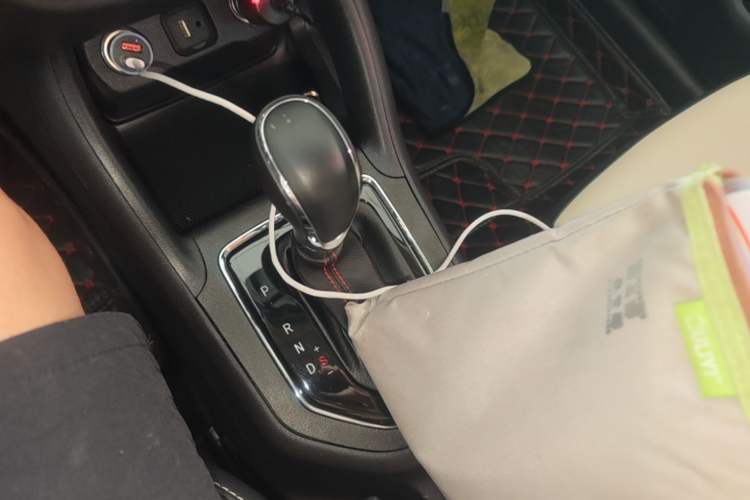 Used CHANGAN CS35 2017 1.6L Automatic Luxury Model Gear Lever