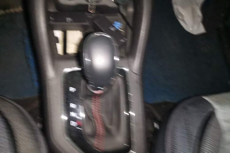 Used CHANGAN CS35 2017 1.6L Automatic Luxury Model Gear Lever