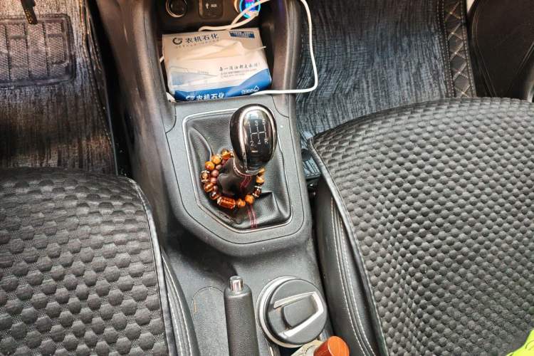 Used CHANGAN CS35 2017 1.6L Manual Luxury Model Gear Lever