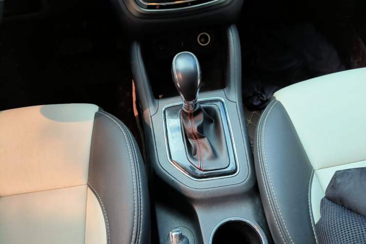 Used CHANGAN CS35 2017 1.6L Automatic Luxury Model Gear Lever