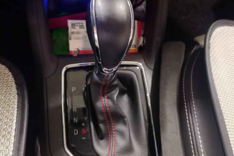 Used CHANGAN CS35 2017 1.6L Automatic Luxury Model Gear Lever