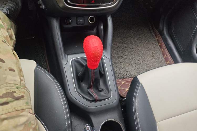 Used CHANGAN CS35 2017 1.6L Manual Luxury Model Gear Lever