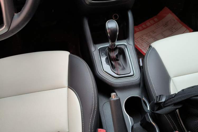 Used CHANGAN CS35 2017 1.6L Automatic Luxury Model Gear Lever