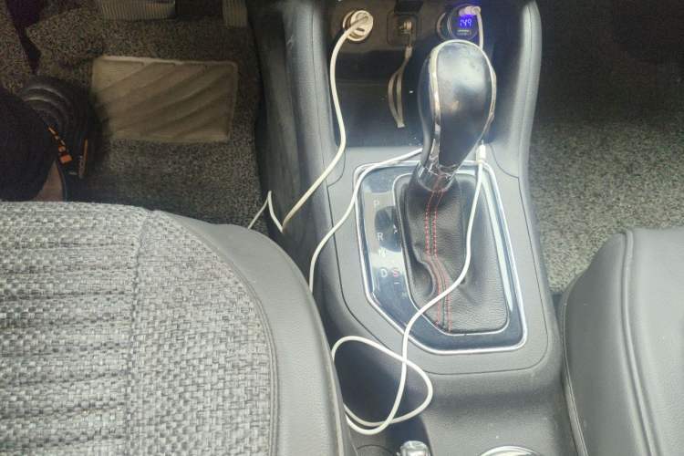 Used CHANGAN CS35 2017 1.6L Automatic Luxury Model Gear Lever