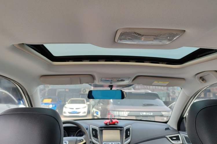 Used CHANGAN CS35 2017 1.6L Automatic Luxury Model Headliner