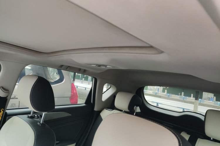 Used CHANGAN CS35 2017 1.6L Automatic Luxury Model Headliner