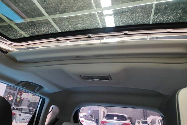 Used CHANGAN CS35 2017 1.6L Automatic Luxury Model Headliner