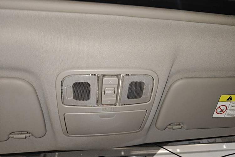 Used CHANGAN CS35 2017 1.6L Automatic Luxury Model Headliner