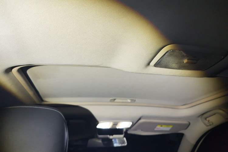Used CHANGAN CS35 2017 1.6L Automatic Luxury Model Headliner