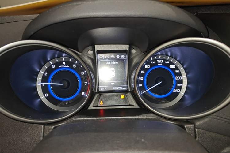 Used CHANGAN CS35 2017 1.6L Automatic Luxury Model Instrument Cluster