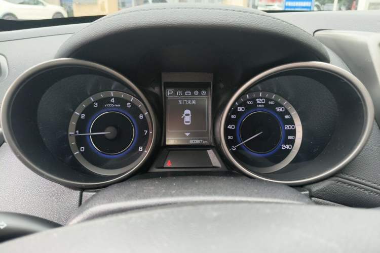 Used CHANGAN CS35 2017 1.6L Automatic Luxury Model Instrument Cluster