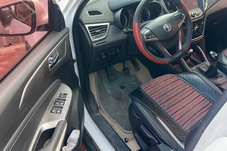 Used CHANGAN CS35 2017 1.6L Manual Luxury Model Interior 1