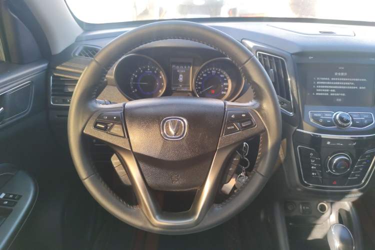 Used CHANGAN CS35 2017 1.6L Automatic Luxury Model Interior 1