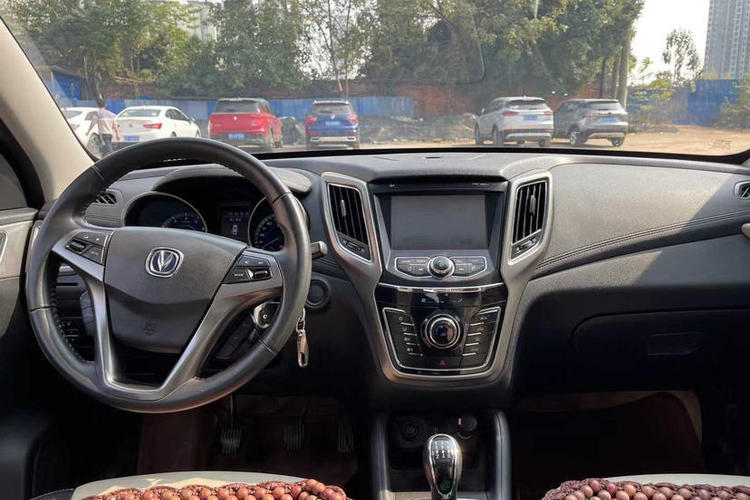 Used CHANGAN CS35 2017 1.6L Manual Luxury Model Interior 1