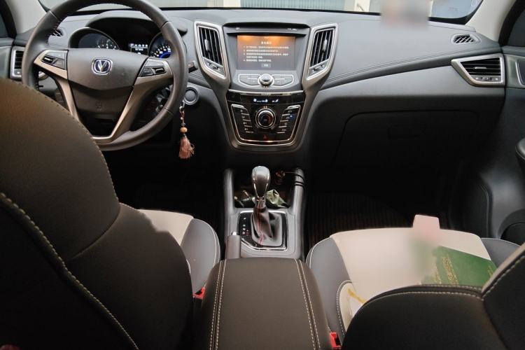 Used CHANGAN CS35 2017 1.6L Automatic Luxury Model Interior 2