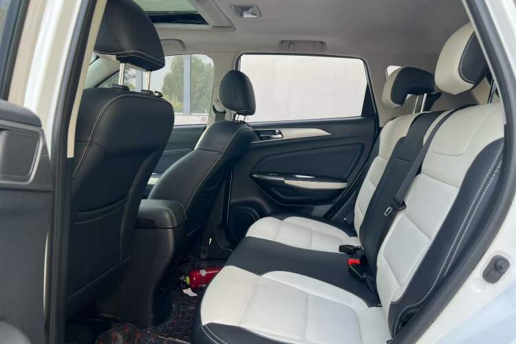 Used CHANGAN CS35 2017 1.6L Manual Luxury Model Interior 2
