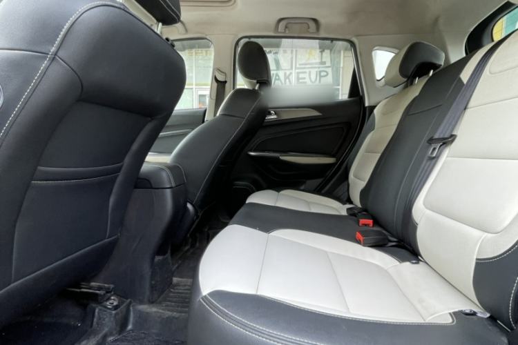 Used CHANGAN CS35 2017 1.6L Manual Luxury Model Interior 2