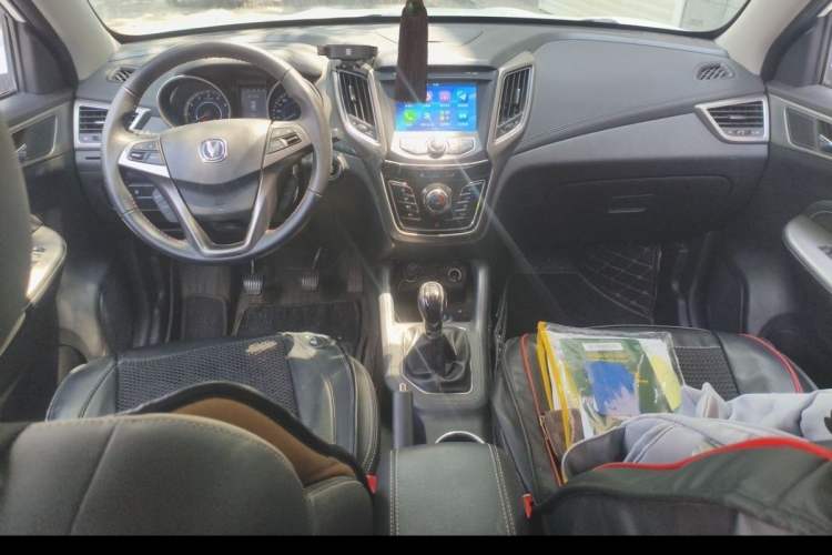 Used CHANGAN CS35 2017 1.6L Manual Luxury Model Interior 2