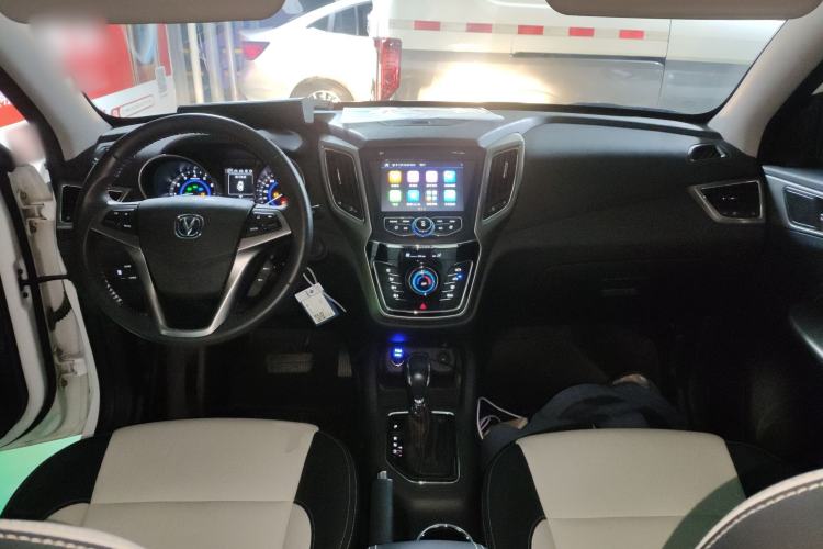 Used CHANGAN CS35 2017 1.6L Automatic Luxury Model Interior 2
