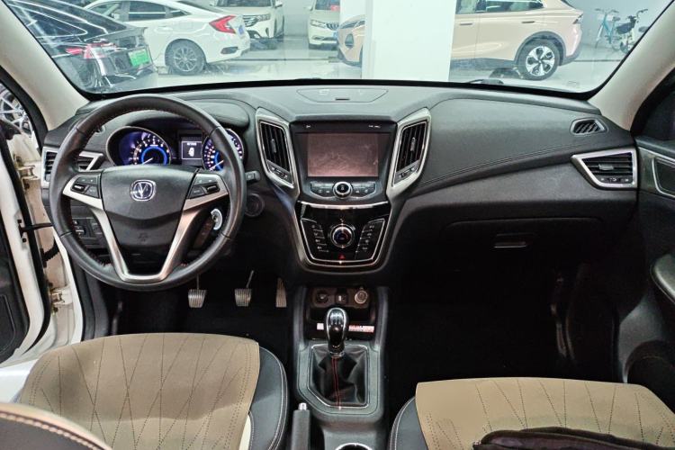 Used CHANGAN CS35 2017 1.6L Manual Luxury Model Interior 2