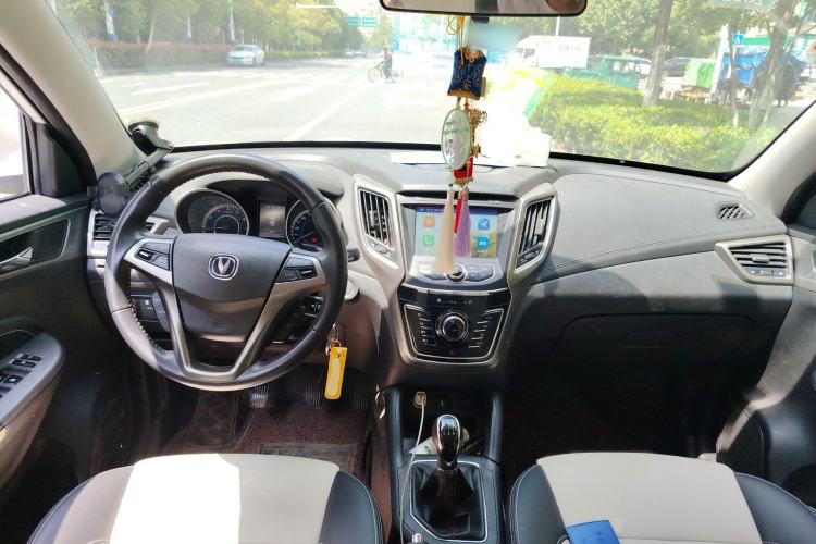 Used CHANGAN CS35 2017 1.6L Manual Luxury Model Interior 2