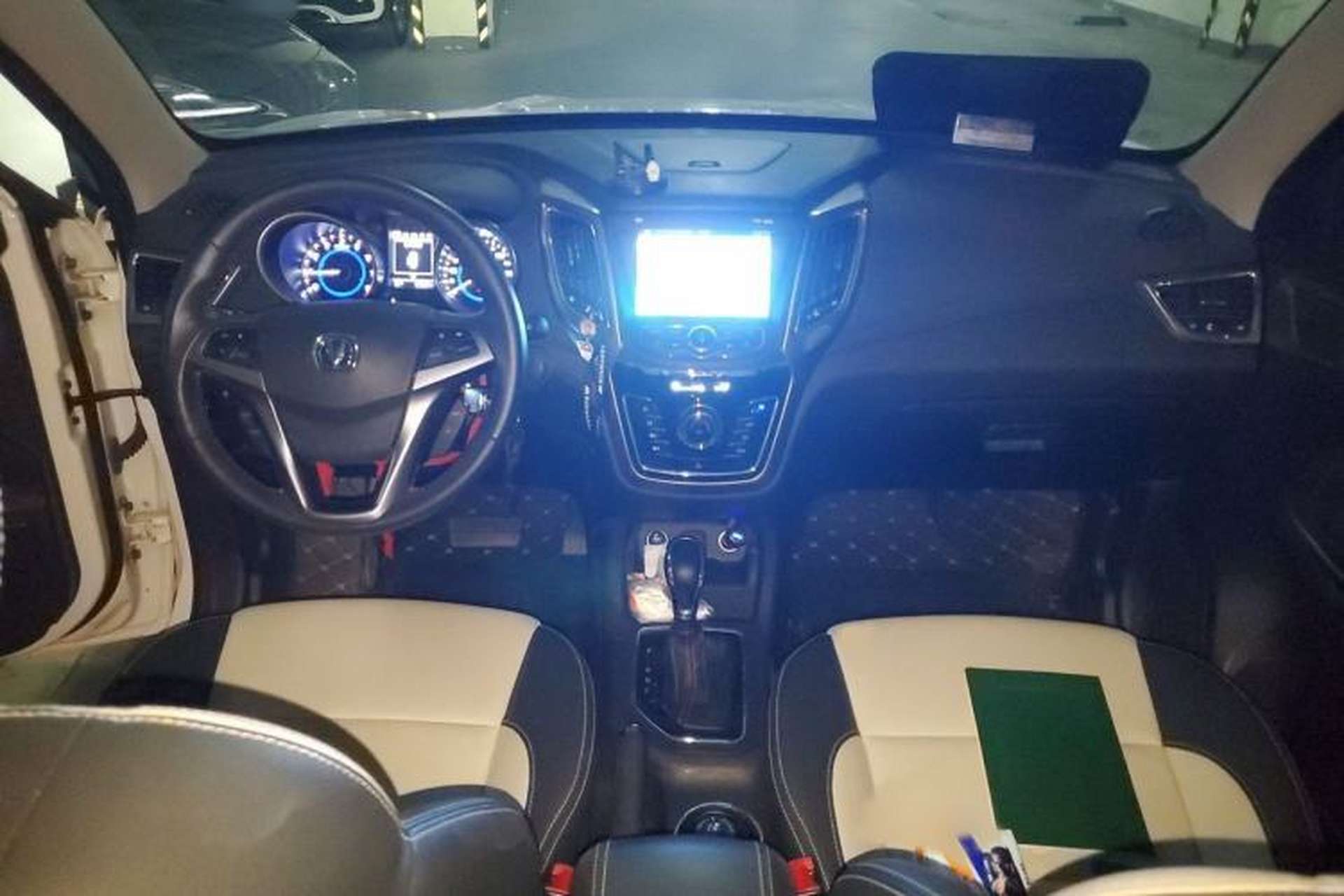Used CHANGAN CS35 2017 1.6L Automatic Luxury Model Interior 2