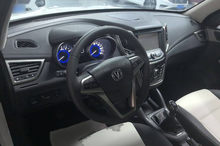 Used CHANGAN CS35 2017 1.6L Manual Luxury Model Interior 3