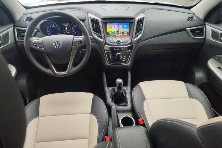 Used CHANGAN CS35 2017 1.6L Manual Luxury Model Interior 3