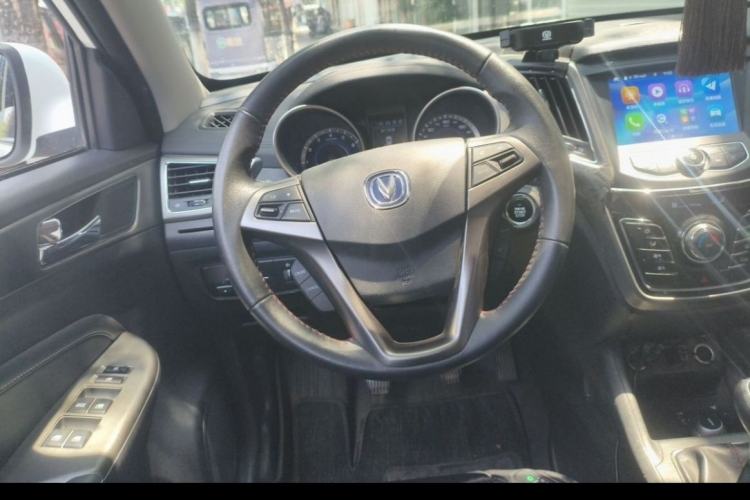 Used CHANGAN CS35 2017 1.6L Manual Luxury Model Interior 3