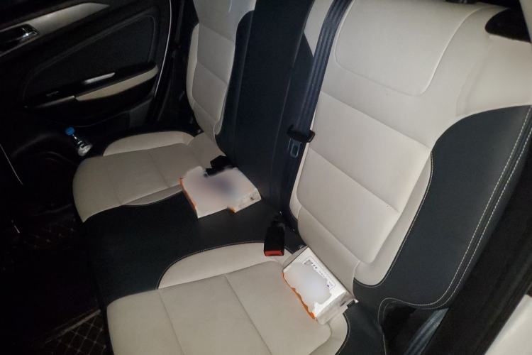 Used CHANGAN CS35 2017 1.6L Automatic Luxury Model Interior 4