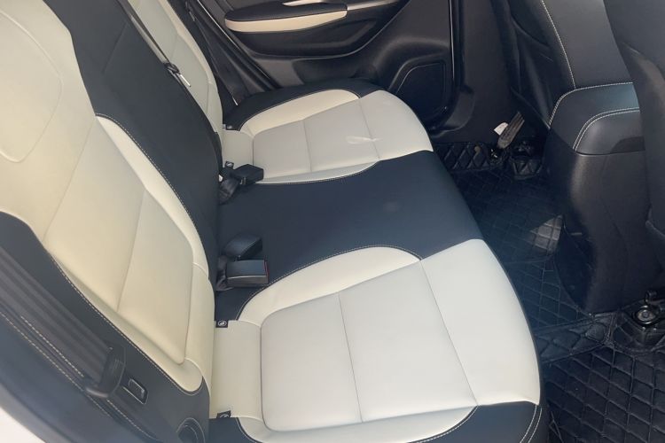 Used CHANGAN CS35 2017 1.6L Automatic Luxury Model Interior 5