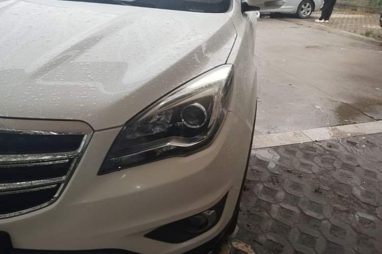 Used CHANGAN CS35 2017 1.6L Manual Luxury Model Left Front Headlight