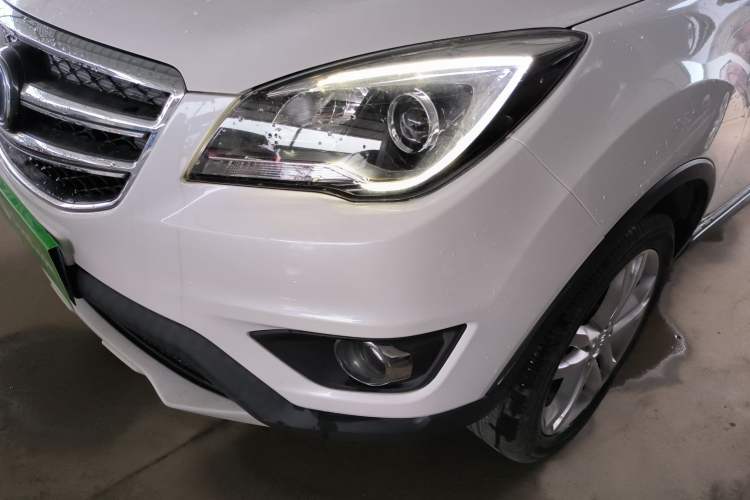 Used CHANGAN CS35 2017 1.6L Manual Luxury Model Left Front Headlight