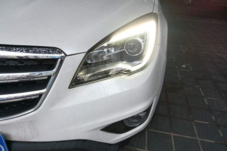Used CHANGAN CS35 2017 1.6L Automatic Luxury Model Left Front Headlight