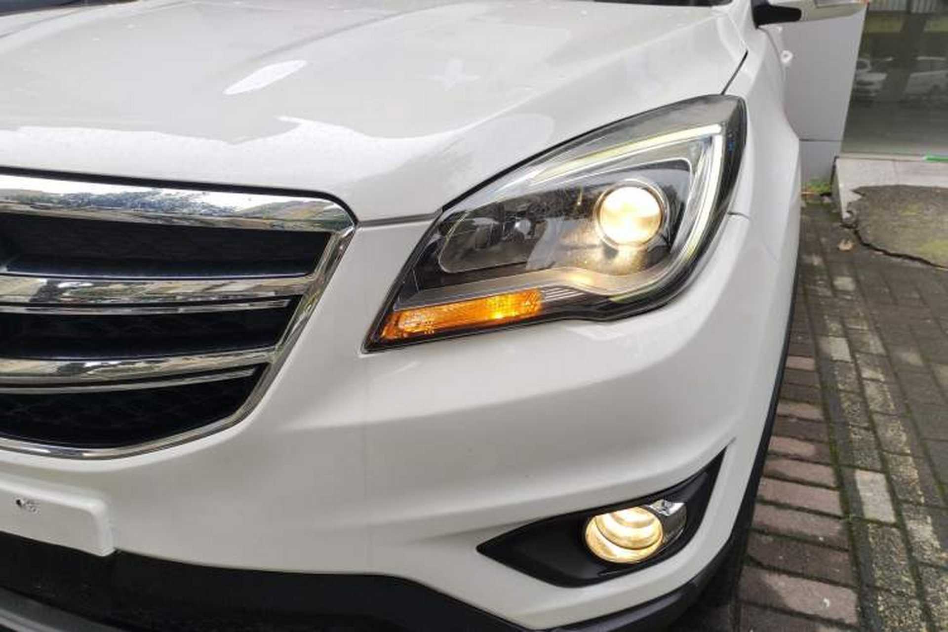 Used CHANGAN CS35 2017 1.6L Automatic Luxury Model Left Front Headlight