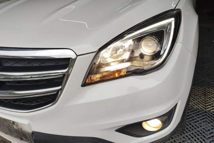 Used CHANGAN CS35 2017 1.6L Automatic Luxury Model Left Front Headlight