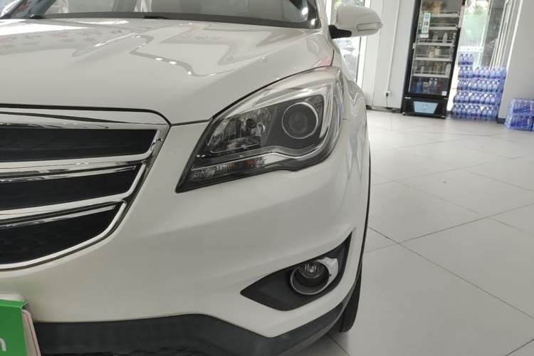 Used CHANGAN CS35 2017 1.6L Manual Luxury Model Left Front Headlight