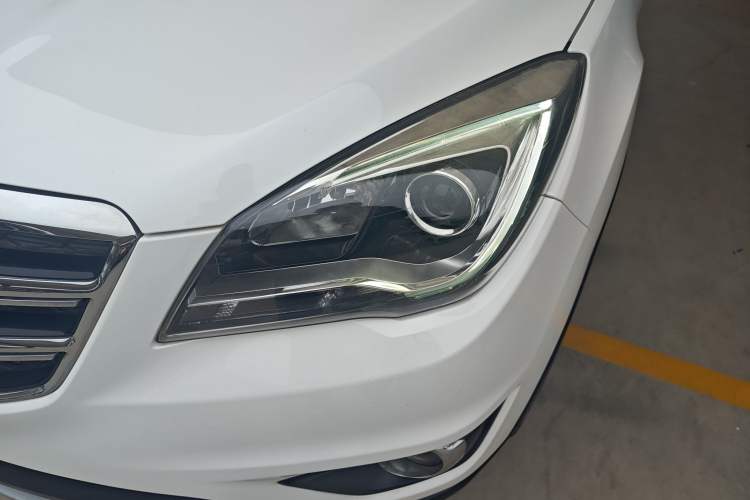 Used CHANGAN CS35 2017 1.6L Manual Luxury Model Left Front Headlight