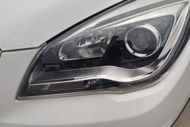 Used CHANGAN CS35 2017 1.6L Manual Luxury Model Left Front Headlight