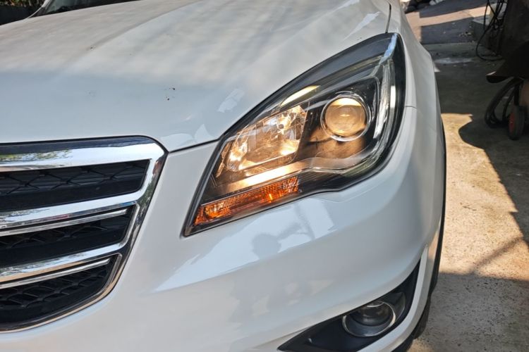 Used CHANGAN CS35 2017 1.6L Manual Luxury Model Left Front Headlight