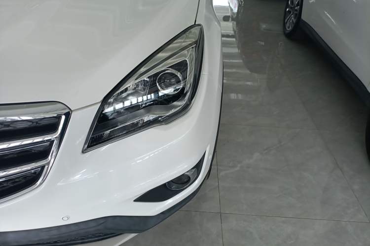 Used CHANGAN CS35 2017 1.6L Automatic Luxury Model Left Front Headlight