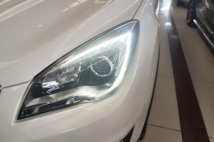 Used CHANGAN CS35 2017 1.6L Manual Luxury Model Left Front Headlight