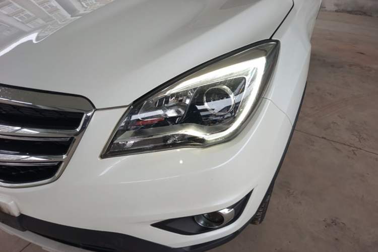 Used CHANGAN CS35 2017 1.6L Manual Luxury Model Left Front Headlight