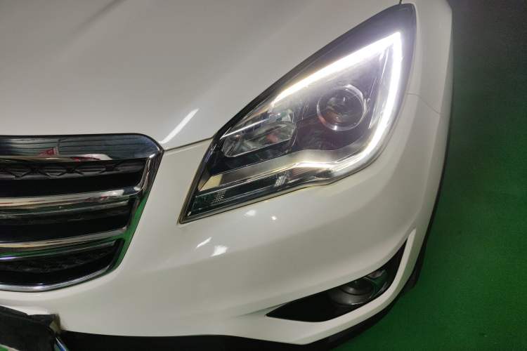 Used CHANGAN CS35 2017 1.6L Automatic Luxury Model Left Front Headlight